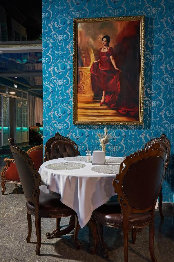 Hotel Royal 폴타바 외부 사진