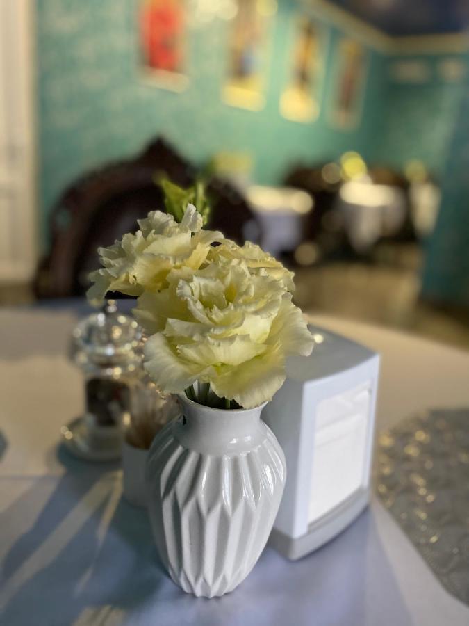 Hotel Royal 폴타바 외부 사진