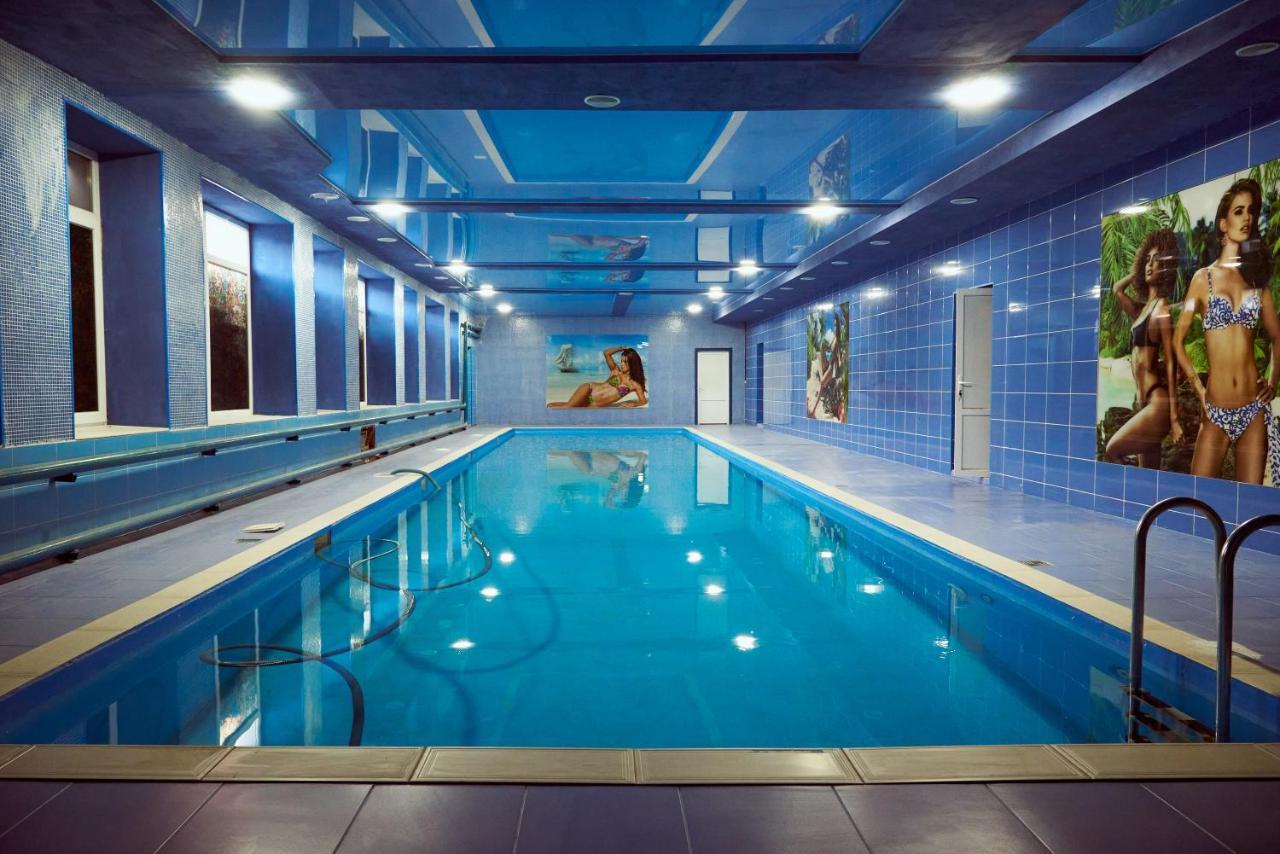 Hotel Royal 폴타바 외부 사진
